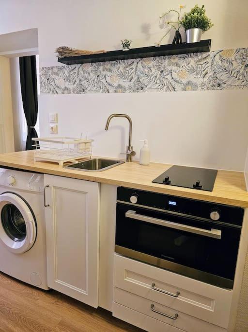 Oasis Parfumee 4 Couchages Au Coeur De Grasse Wifi Διαμέρισμα Εξωτερικό φωτογραφία